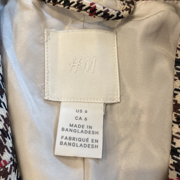 Matching H&M women’s suit - Picture 3 of 6